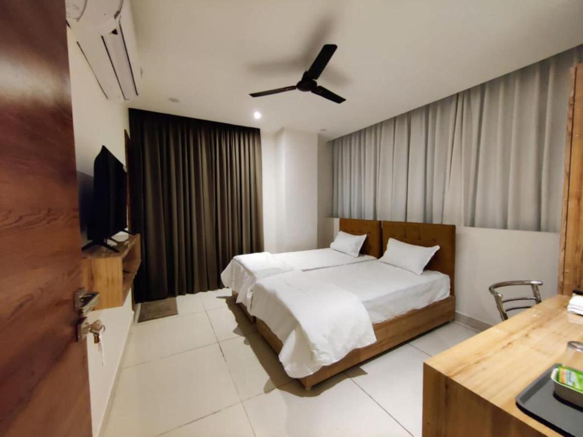 Hotel Hibiscus Tree- Bachupally Hyderabad Exterior foto
